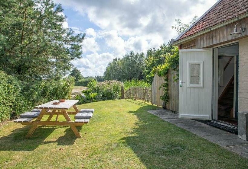 ベッドアンドブレックファースト Eendrachtweg 4