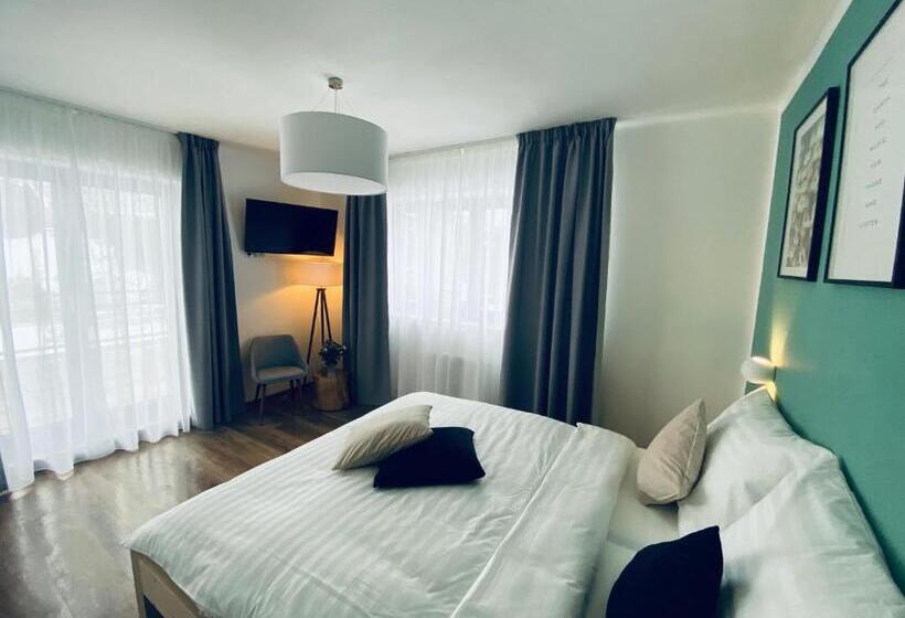 Aamiaismajoitus (B&B) Haus Stadler Self Check In