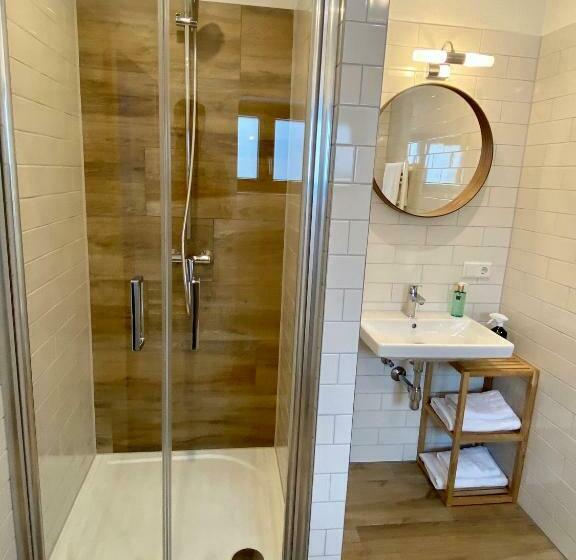 Aamiaismajoitus (B&B) Haus Stadler Self Check In