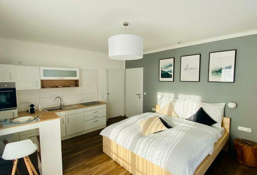 Aamiaismajoitus (B&B) Haus Stadler Self Check In