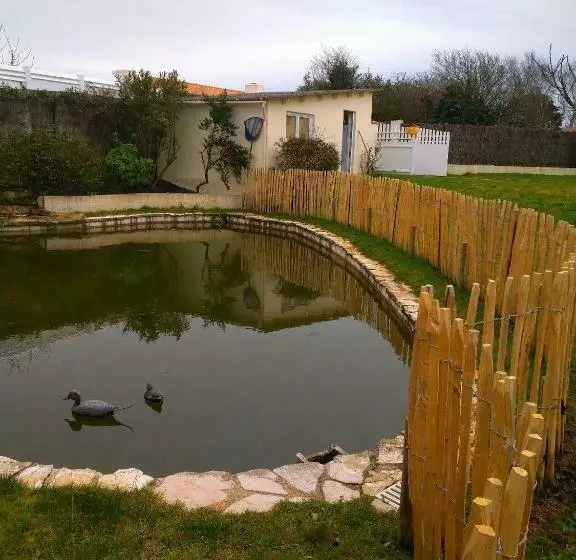 Aamiaismajoitus (B&B) Gîte La Belle Etoile 2 Nuits Minimum, 3 étoiles