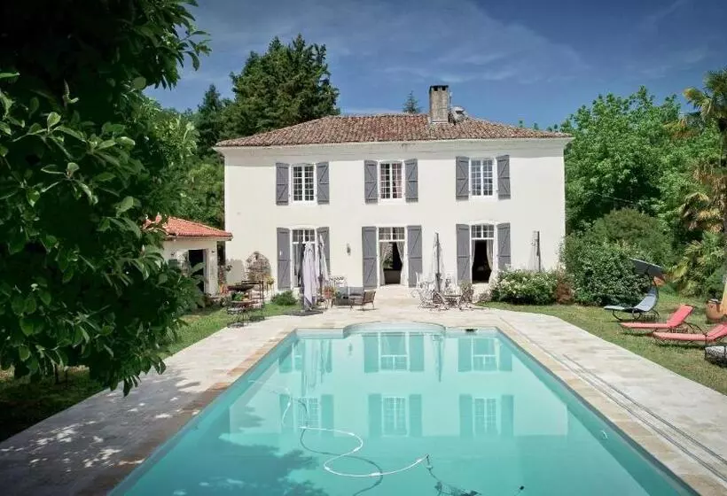 Aamiaismajoitus (B&B) Maison Matachot