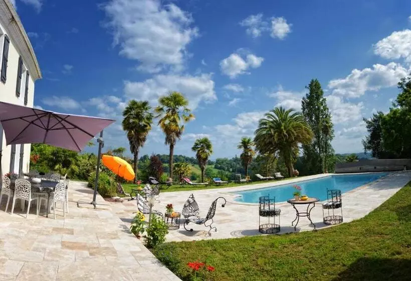 Aamiaismajoitus (B&B) Maison Matachot