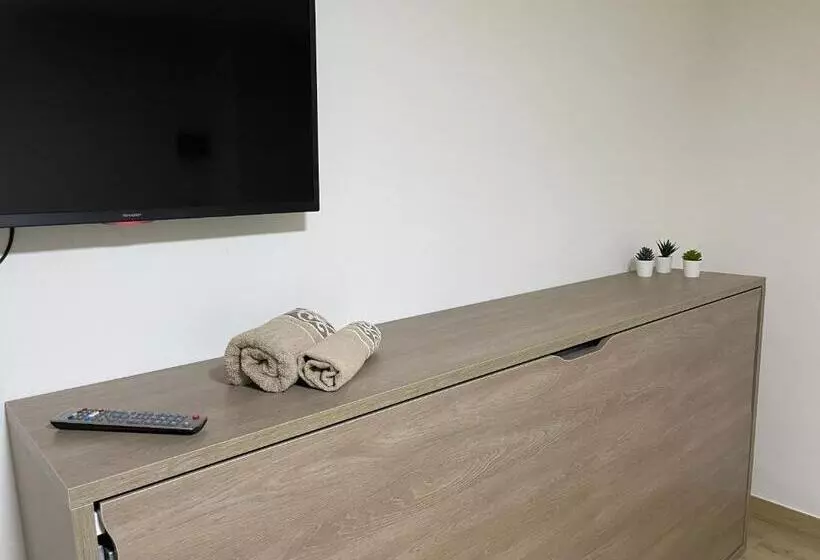 ベッドアンドブレックファースト Teddy Sroom