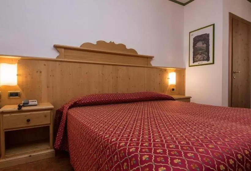 Hotelli Alpi   Asiago