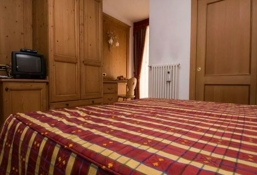 Hotelli Alpi   Asiago