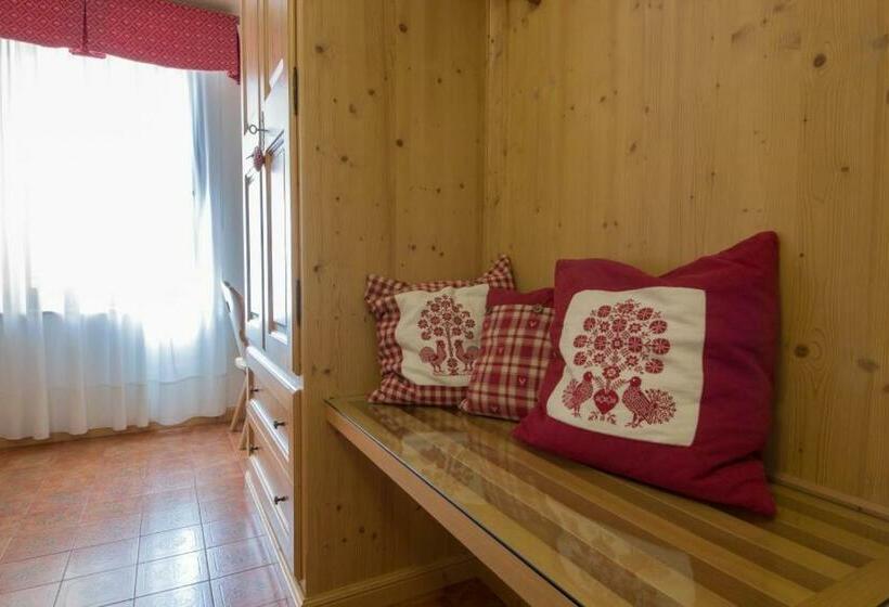 Отель Alpi Asiago