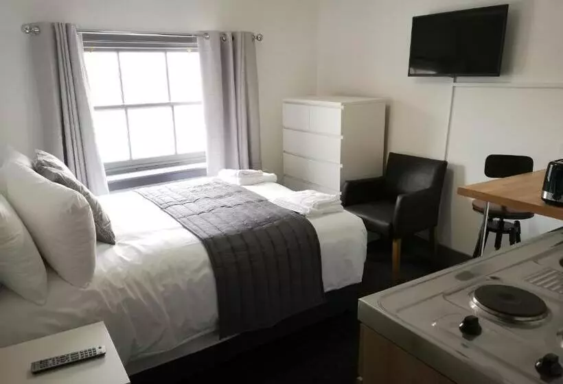 Kapselihotelli Ty R Bont Studios