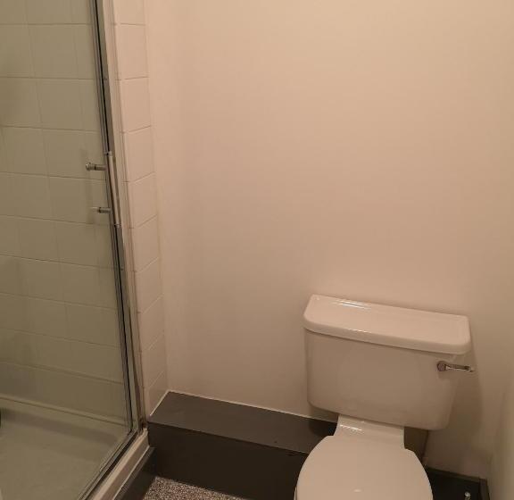 Капсульный Oтель Ty R Bont Studios