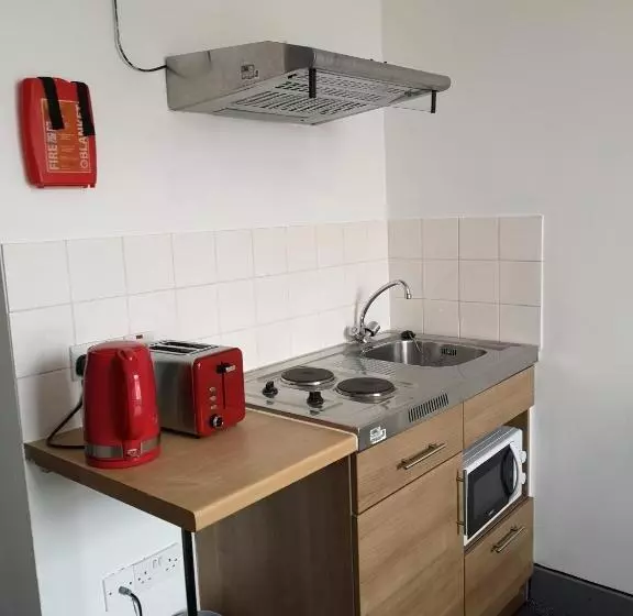 Kapselihotelli Ty R Bont Studios