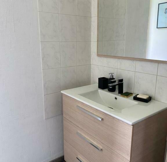 ペンション Chambres Et Table D Hôtes Le Cèdre Aveyron