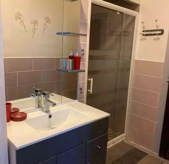 Majatalo Chambres Et Table D Hôtes Le Cèdre Aveyron