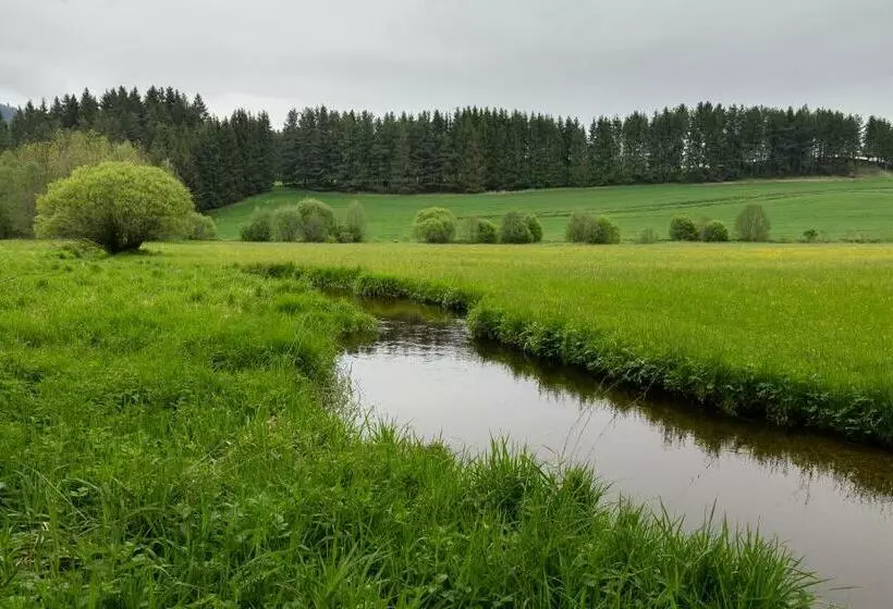 Majatalo Living Legends   Tiny House Auf Den Wiesen Der Edermühle