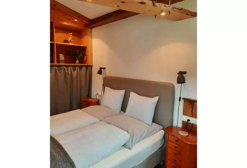 Majatalo Living Legends   Tiny House Auf Den Wiesen Der Edermühle