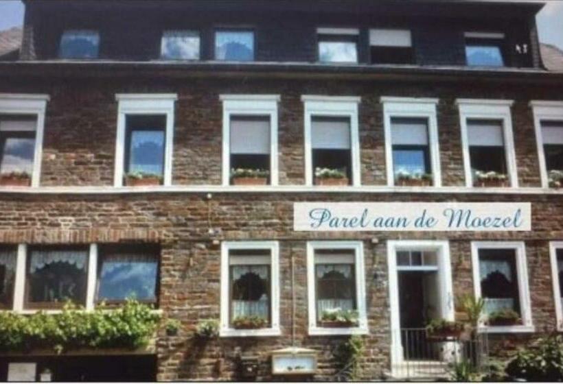 פנסיון Parel Aan De Moezel