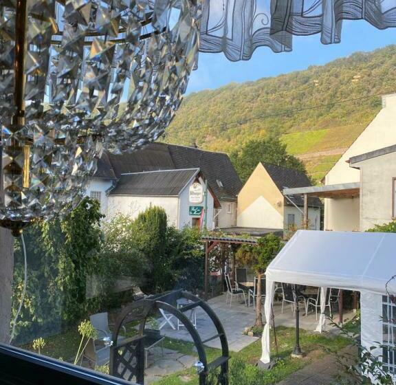 פנסיון Parel Aan De Moezel