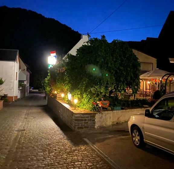 פנסיון Parel Aan De Moezel