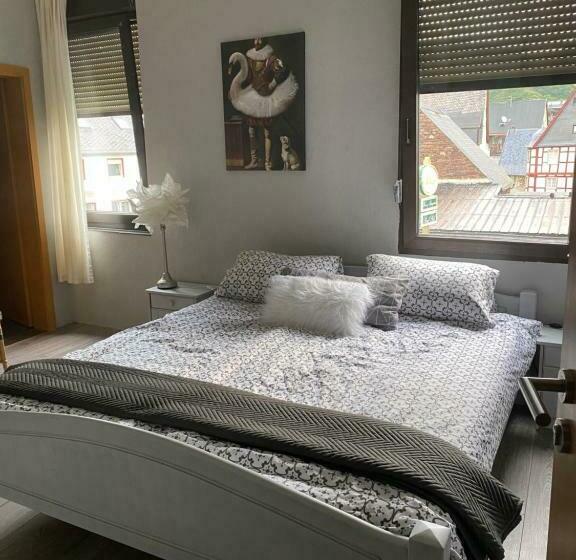 פנסיון Parel Aan De Moezel