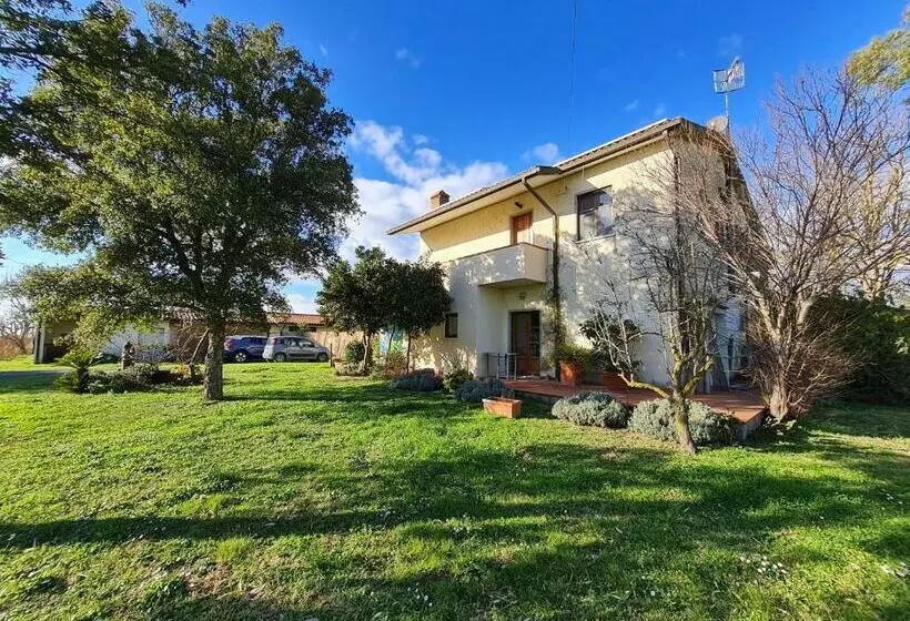 تختخواب و صبحانه Guesthouse L Acquarello