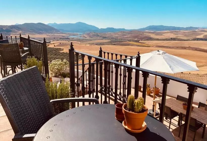 Aamiaismajoitus (B&B) Casa La Calera   Adults Only