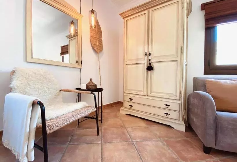 Aamiaismajoitus (B&B) Casa La Calera   Adults Only