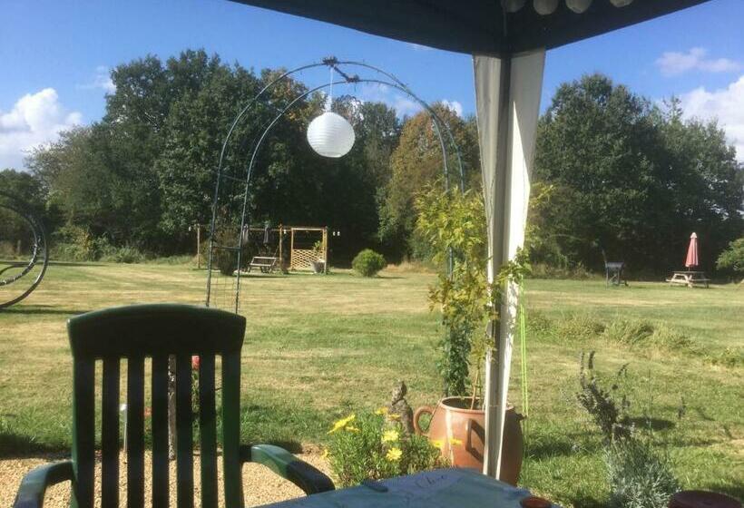 Bed and Breakfast Le Jardin De Rose 24 Feuillebert Romagne 86700