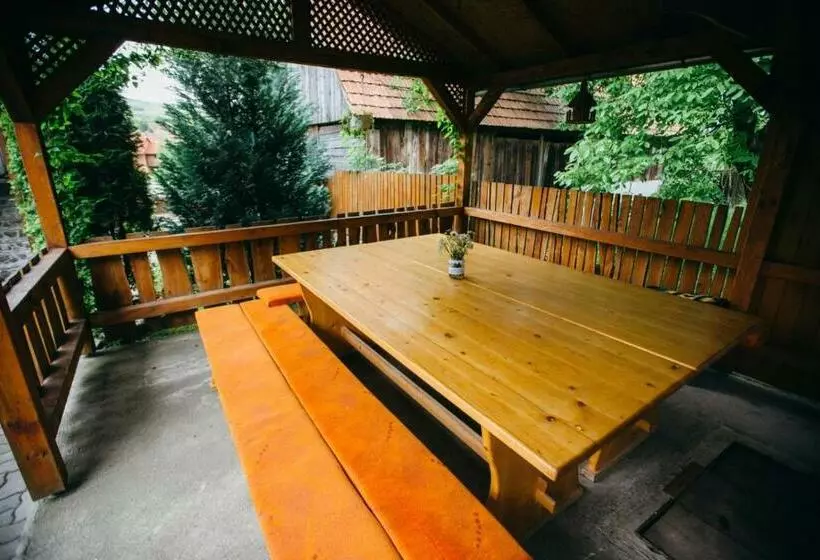 Gyöngyvirág Panzió