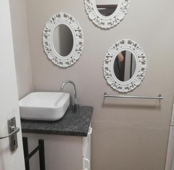 Pension A Cody Place