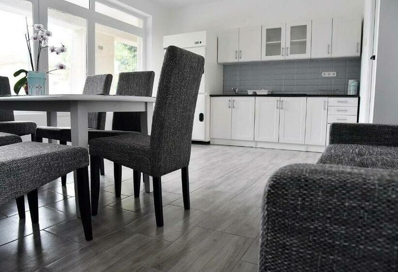 Пансион Aquarium City