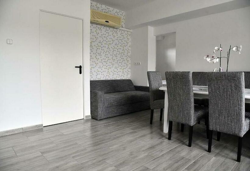 Пансион Aquarium City