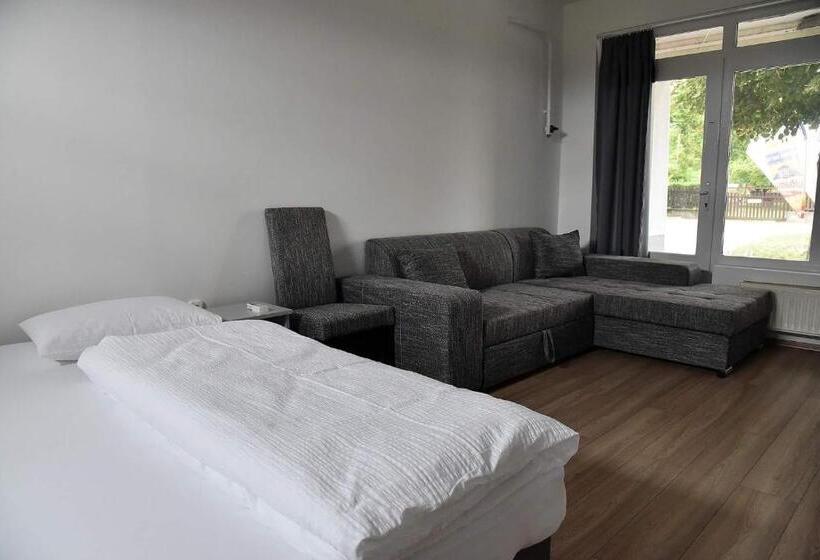 Пансион Aquarium City