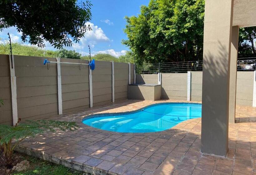 Пансион Christa S Place 897