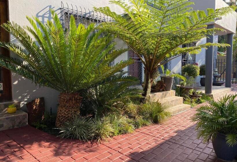 Пансион Christa S Place 897