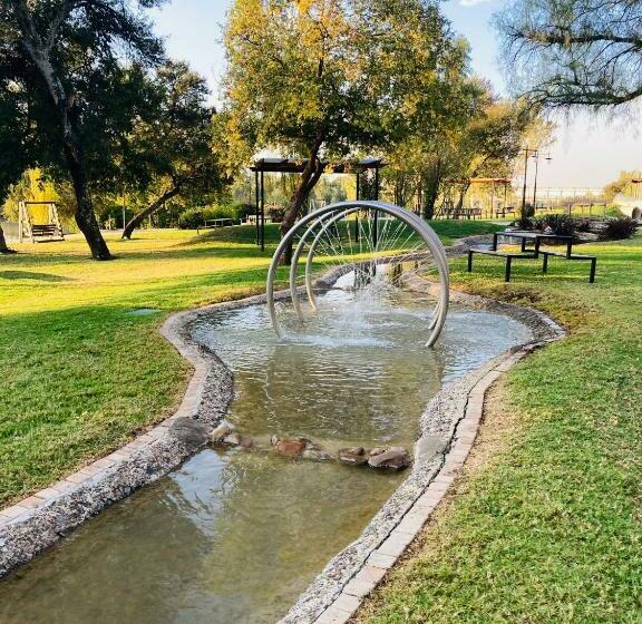 渡假胜地 Pont De Val La Rivière Apartments