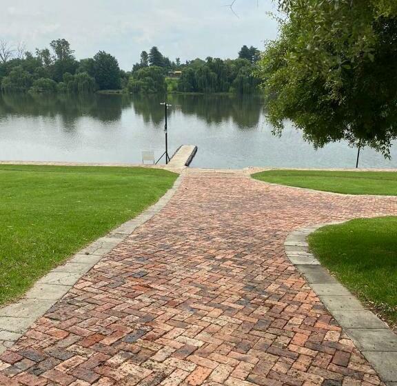 渡假胜地 Pont De Val La Rivière Apartments