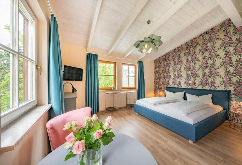 Waldidylle Gohrisch, Pension Und Ferienwohnungen