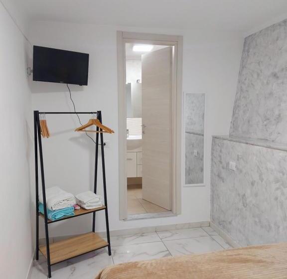 هتل Camera Matrimoniale Genova Rooms