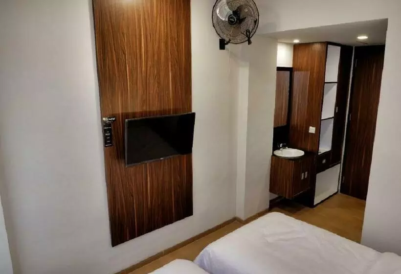 Hotelli Guest House 555 Nki