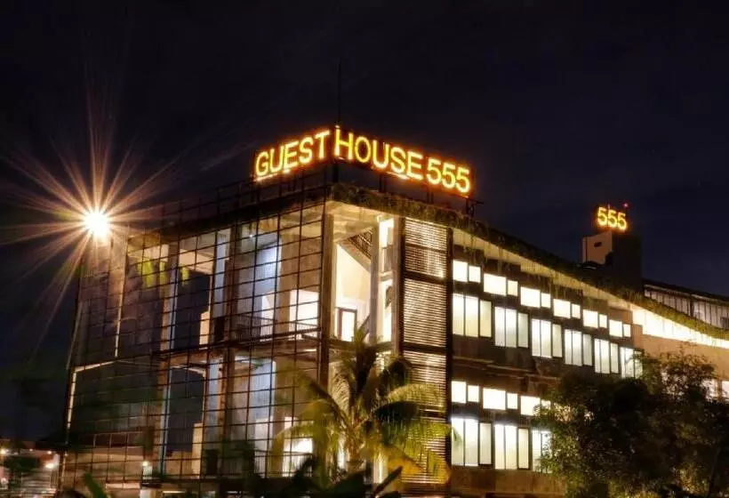 Hotelli Guest House 555 Nki