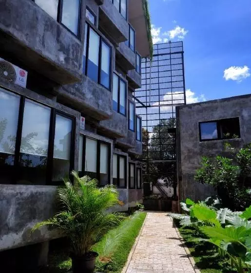 Hotelli Guest House 555 Nki