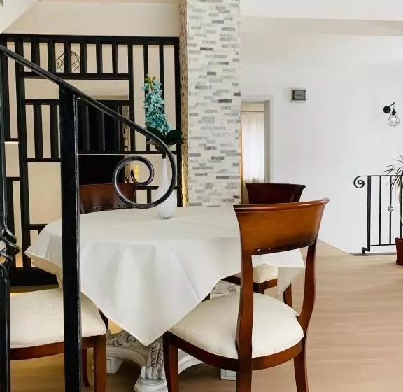 Majatalo Valea Putnei Residence  Rooms For Rent