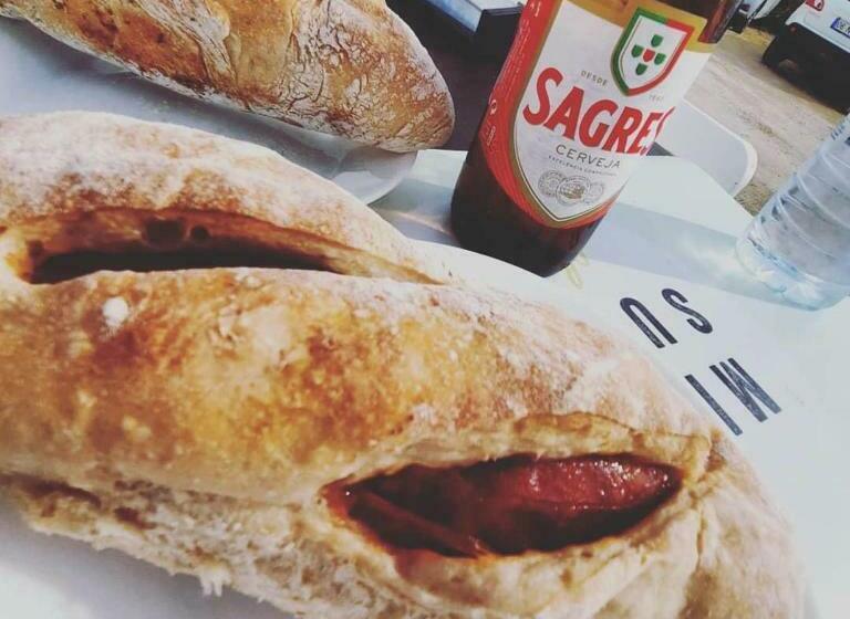 ベッドアンドブレックファースト Getwet Surfcamp