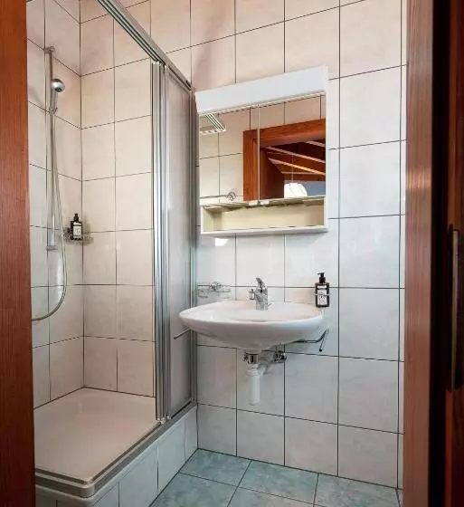 Aamiaismajoitus (B&B) Kulinarik & Geniesser Hôtel Strauss