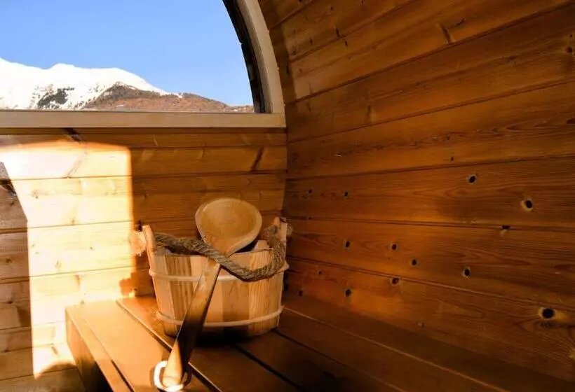 Aamiaismajoitus (B&B) Kulinarik & Geniesser Hôtel Strauss