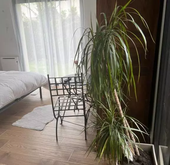 تختخواب و صبحانه Quiniere   Entre Lac Et Forêt   Hébergement Indépendant Avec Espace Kitchenette