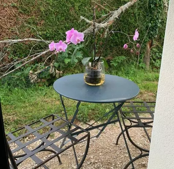 تختخواب و صبحانه Quiniere   Entre Lac Et Forêt   Hébergement Indépendant Avec Espace Kitchenette