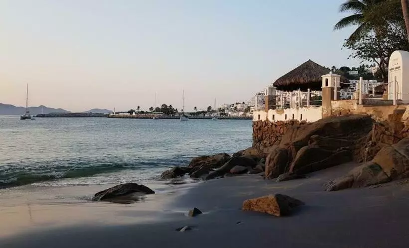 Hermoso Condominio En Bahía Manzanillo