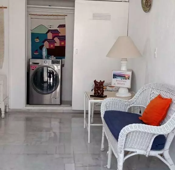 Hermoso Condominio En Bahía Manzanillo