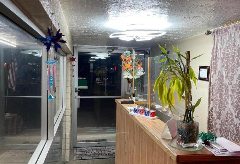 فندق American Inn