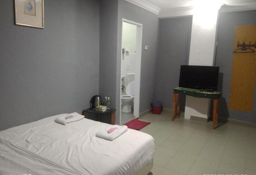 בית מלון כפרי Base